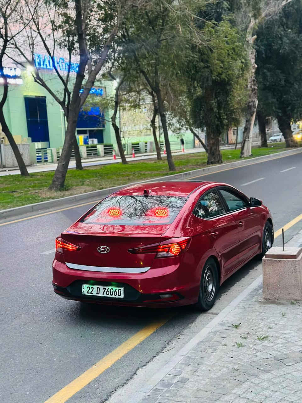 سياره الانترا للبيع وارد امريكي سياره بيه ثلاث قطع كير ومكينه خير من الله كير اي تي حداديه امامي وخلفي جديده مكان الدوره شارع ٦٠ سعرها ١٢٥  وبيه مجال شي قليل 
رقم ***********
الي شراي يتصل

نص مكتوب في الصور:
- 33 4G 1:54 9 / 10 1:1 X bid.cars
- 33 4G 1:54 4 / 10 1:1 bid.cars
- 33 4G 1:54 5 / 10 1:1 X bid.cars
- 3 / 10 bid.cars 1:53 33 4G