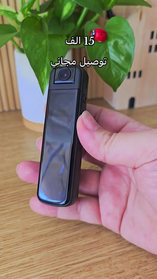 كاميرا عالية الدقة ولقطات فيديو صوتية واضحة تستخدم للمحتوى اليومي  📸  15 الف مع التوصيل، متوفر توصيل لجميع محافظات العراق 🇮🇶 #viralvideo #explore #كاميرا #تصوير 

نص مكتوب في الصور:
- 15 الف توصيل مجاني