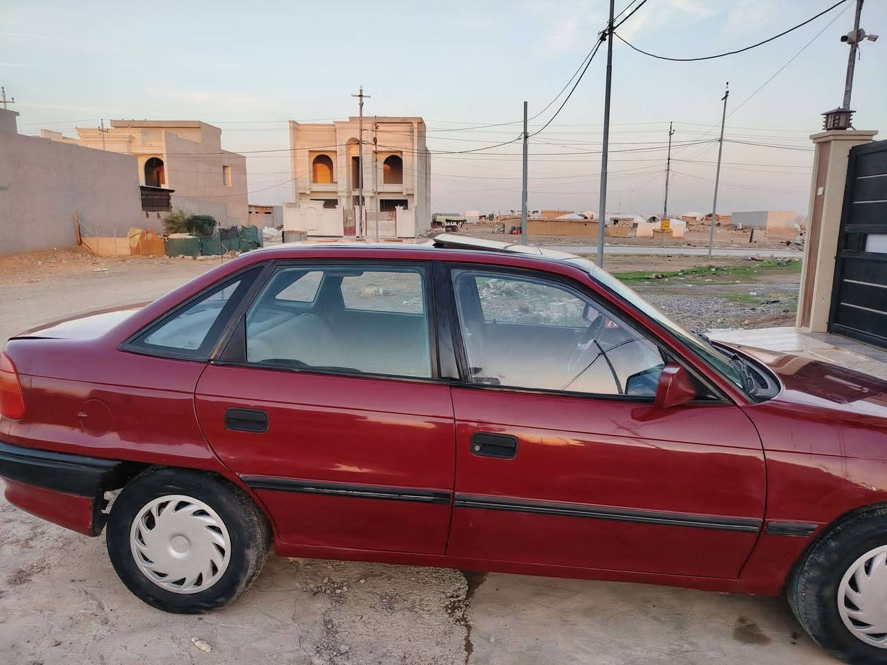 استرا • ٩٢ • فتحة سقف