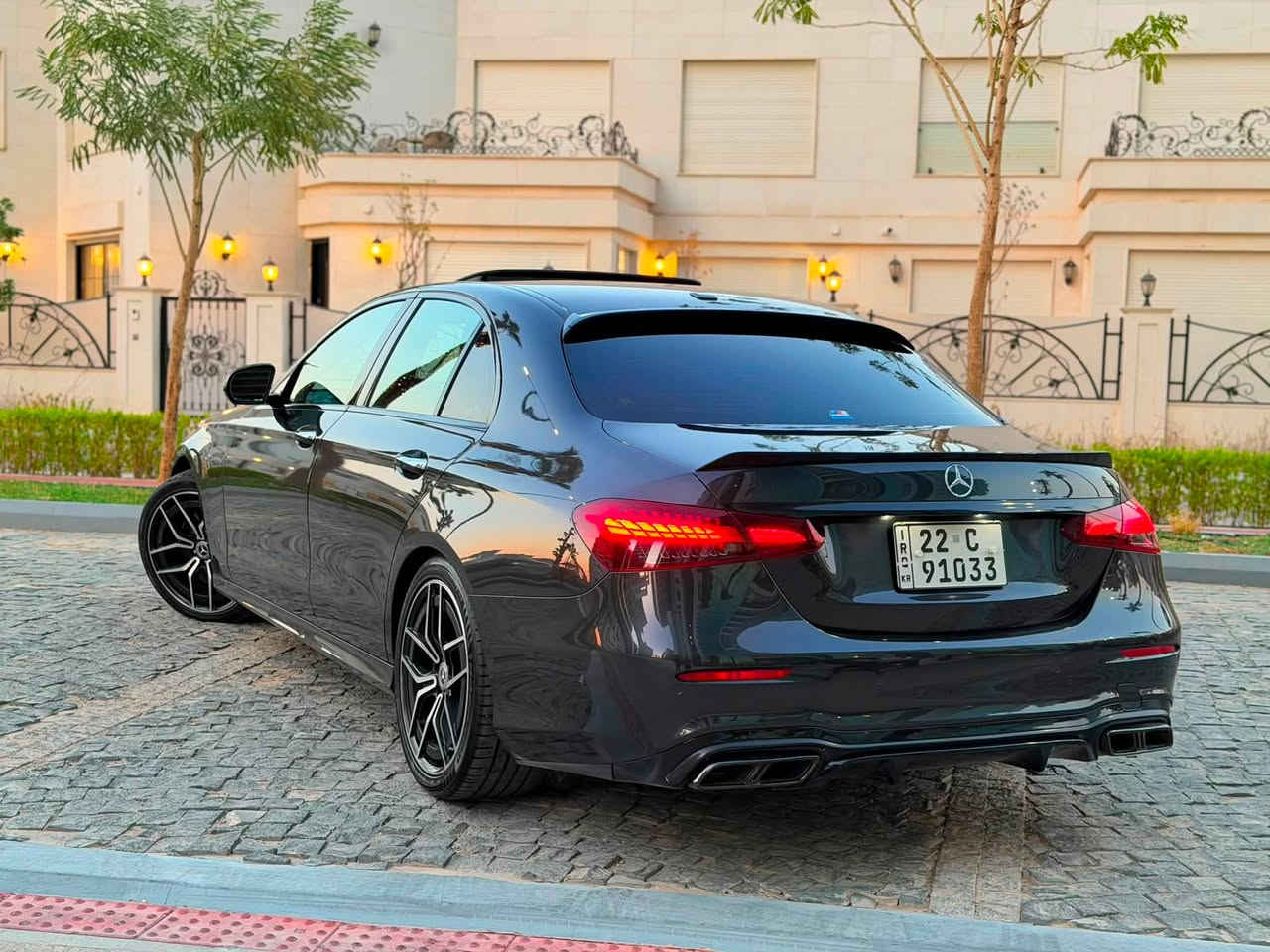 للبيع
Mercedes Benz E350 2022

الموصفات 

1. فتحه سقف 

2.  بصمات ابواب  

3. لايت متحرك 

4. كيج إلكتروني متغير 4 أشكال 

5. شاشه حجم الكبير  

6. رادارات امامي خلفي جوانب 

7. حساسات 360 درجه 

8. صندوق كهرباء 

9.اتو هولد

10. لد داخلي متغير 64 لون 

11. سماعات برو مستر 

12. كشنات تدفئه

13. ويل 19 AMG أصلي 

14. صفر مسج جديده جداً السياره ما بيها اي نقص

- مكان السياره بغداد  

- حادث جاملغ امامي بدون ايرباك 

***********- الاستفسار 

السعر $31.500 اوبيها مجال بالمعقول
