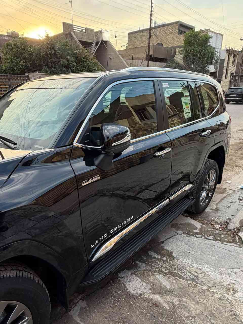 لاندكروز بلاك ادشن • ٢٠٢٤ • ١٥٠٠٠ كم