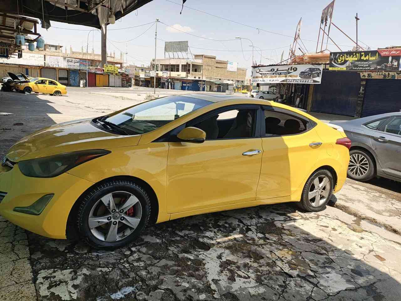 افانتي امريكي
بدون ضرر رقم نينوئ مميز 
هيئه وغرامات صفر 
شرط التحول 
كير شرط مكينه بيها صوت راجس 
مكينه 18
سياره جاهزه مايعوزها شي 
***********
***********
بيع ومراوس بسيارة خصوصي

