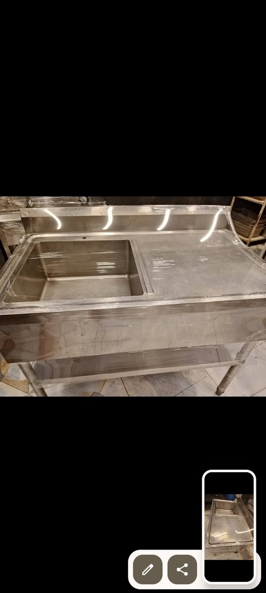 سنك سل ستيل إيطالي نظيف كلش
متر ونص 
مكاني بغداد حي اور 
***********
