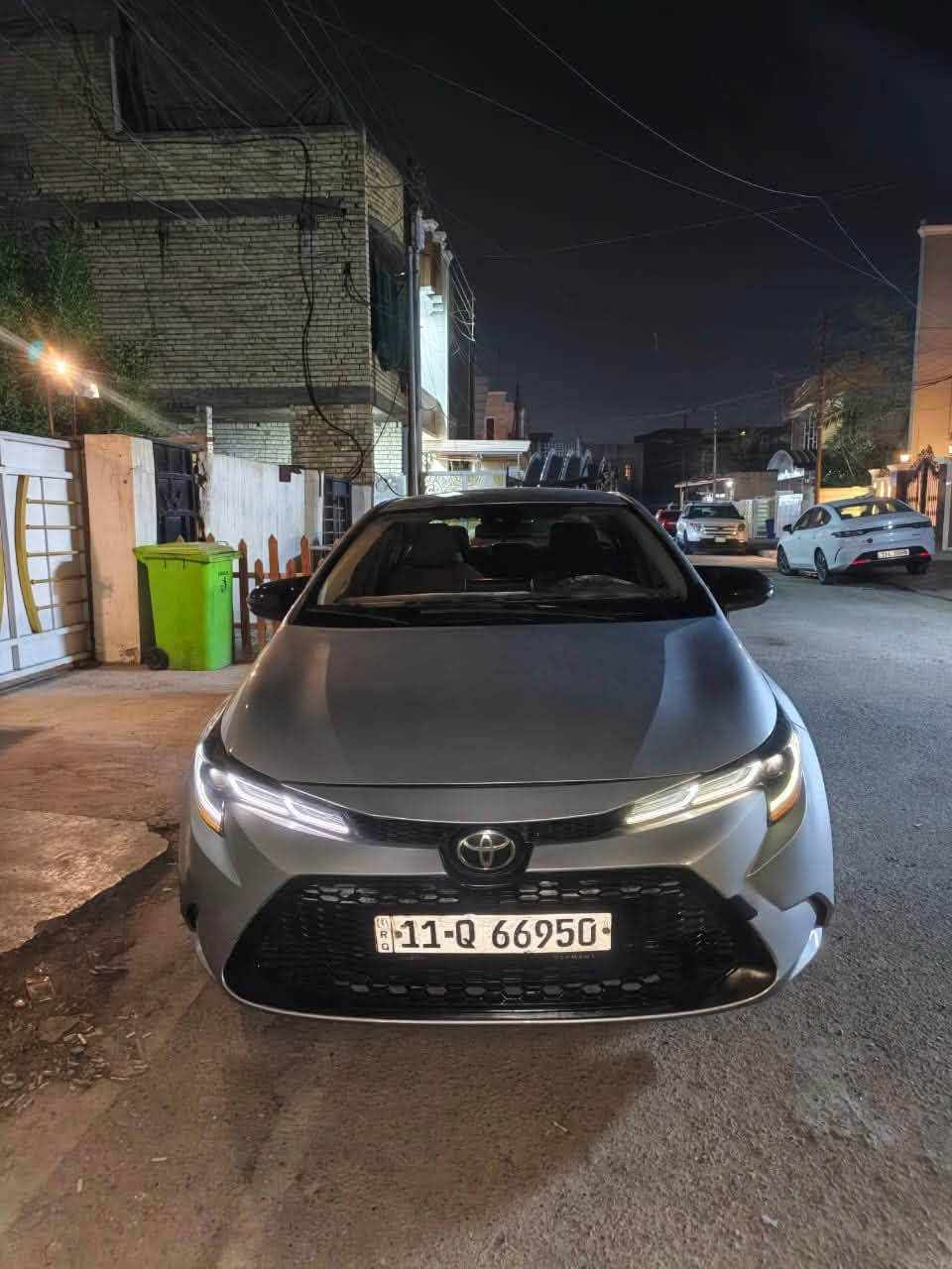 السلام عليكم تويوتا كورولا موديل 2023 وارد امريكي للبيع
السياره فول مواصفات عدد فتحه نظيفه من الداخل والخارج
من الداخل برغي ما مفتوح كير محرك كهربائيات بلادي مقفول 
تخم تايرات جديد سنويه جديده هزه جديده رقم انجليزي جديد مكان السياره بغداد حي الجهاد السعر مع صاحب الرقم والسياره
*********** #كورولا #امريكي🇺🇸
