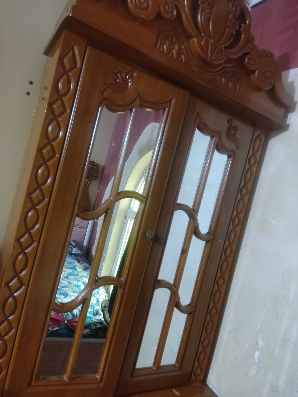 غرفه نوم • للبيع • سعر مناسب