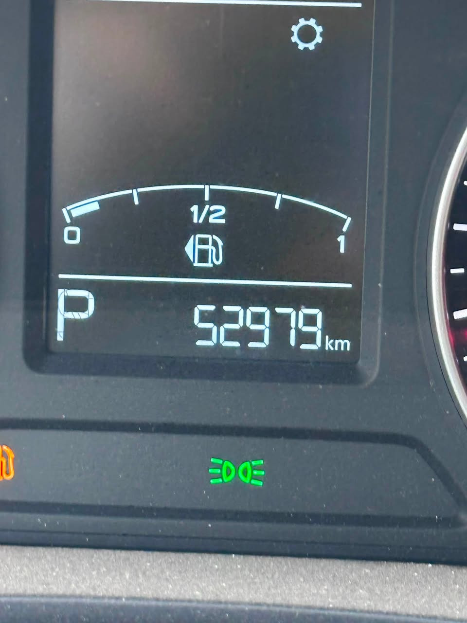 MG 5 موديل 2024 🇨🇳
🔹 فئة STD / ستاندر
🔹 ماشية 52,979 كم
🔹 اللون أبيض
🔹 السيارة استخدام شخصي
🔹 محرك 1500cc
🔹 السيارة نظيفة وتفحص بأي مكان
💰 السعر: 14 مليون قابل للتفاوض بالمعقول.

📍 الموقع: النجف 
واتساب :***********
