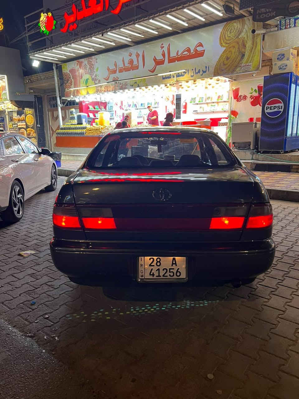 اللهم صل على محمد وآل محمد
للبيع كرونه موديل 1992 محرك1800 كفاله من الضربه والكص ونقل الجثه 
كير ومكينه مال حاويه هستوني شادهن حداديه نافضها من الطول للطول تخم تاير تبريد ثلج 🧊 هستوني معمرها تعمير كامل للأخير ما عايزه برغي هزه جديده رقم نجف بأسمي مداور ثاني يوم السياره جديده واحلا من الصور 
مكاني النجف 
السعر 53 وبيها مجال 
الشراي يتصل واني بالخدمه ***********

