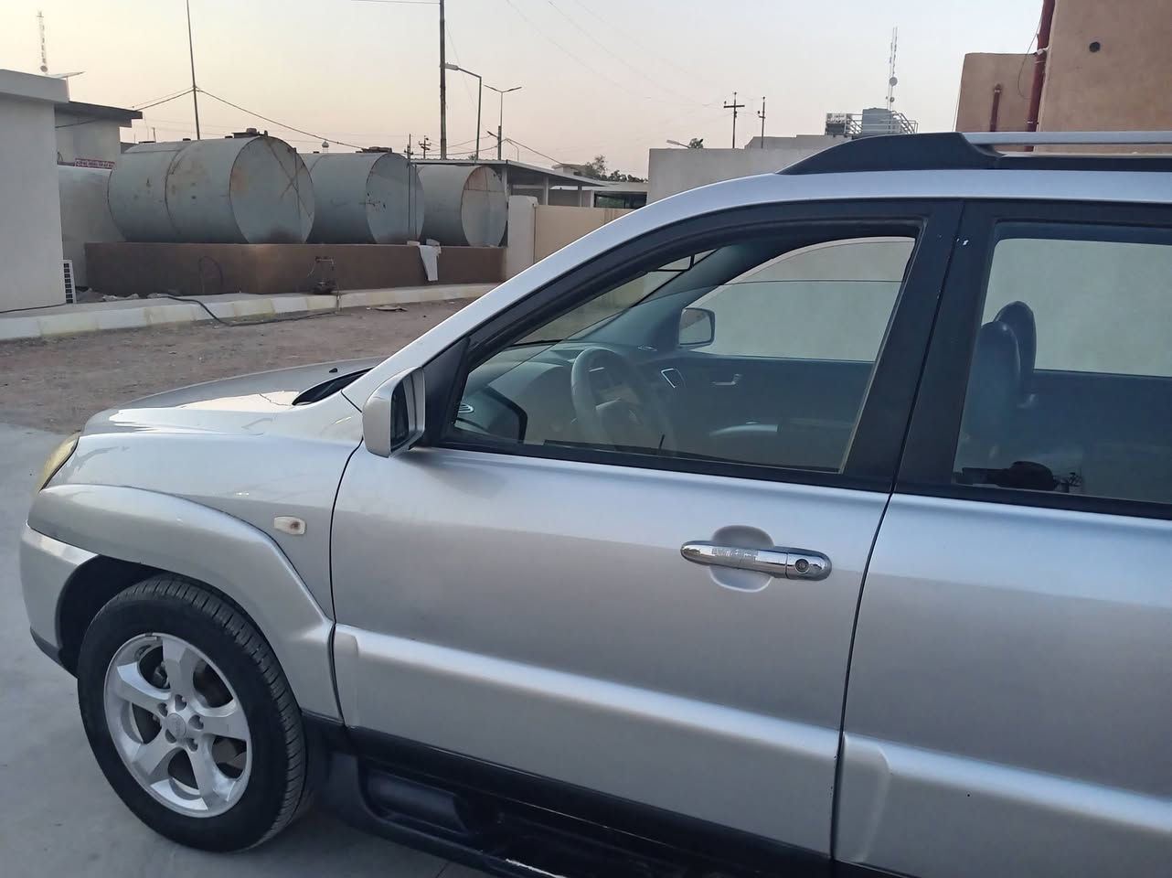 سبورتج ٢٠١٠ بغداد كامل مواصفات العنوان ديالى العنبكيه ناحيه السلام السعر ١١٠ وبيهة مجال الاتصال على الرقم ***********
