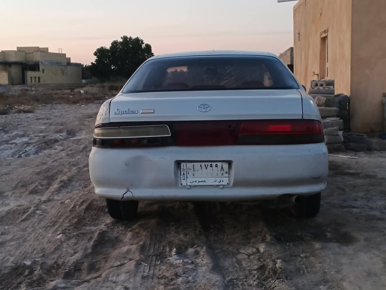 السلام عليكم 

كرسته للبيع مكينه وكير 2500 كفاله حداديه وتايرات نص عمر رقم ذي قار سنويه منتهيه 
(علما ان السياره نقل جثه راعيه موجود شرط التحويل) جاهزه وشغاله كهربائيات شغاله 
ناصريه مركز 
السعر 21 وبيها مجال 
*********** للاستفسار
