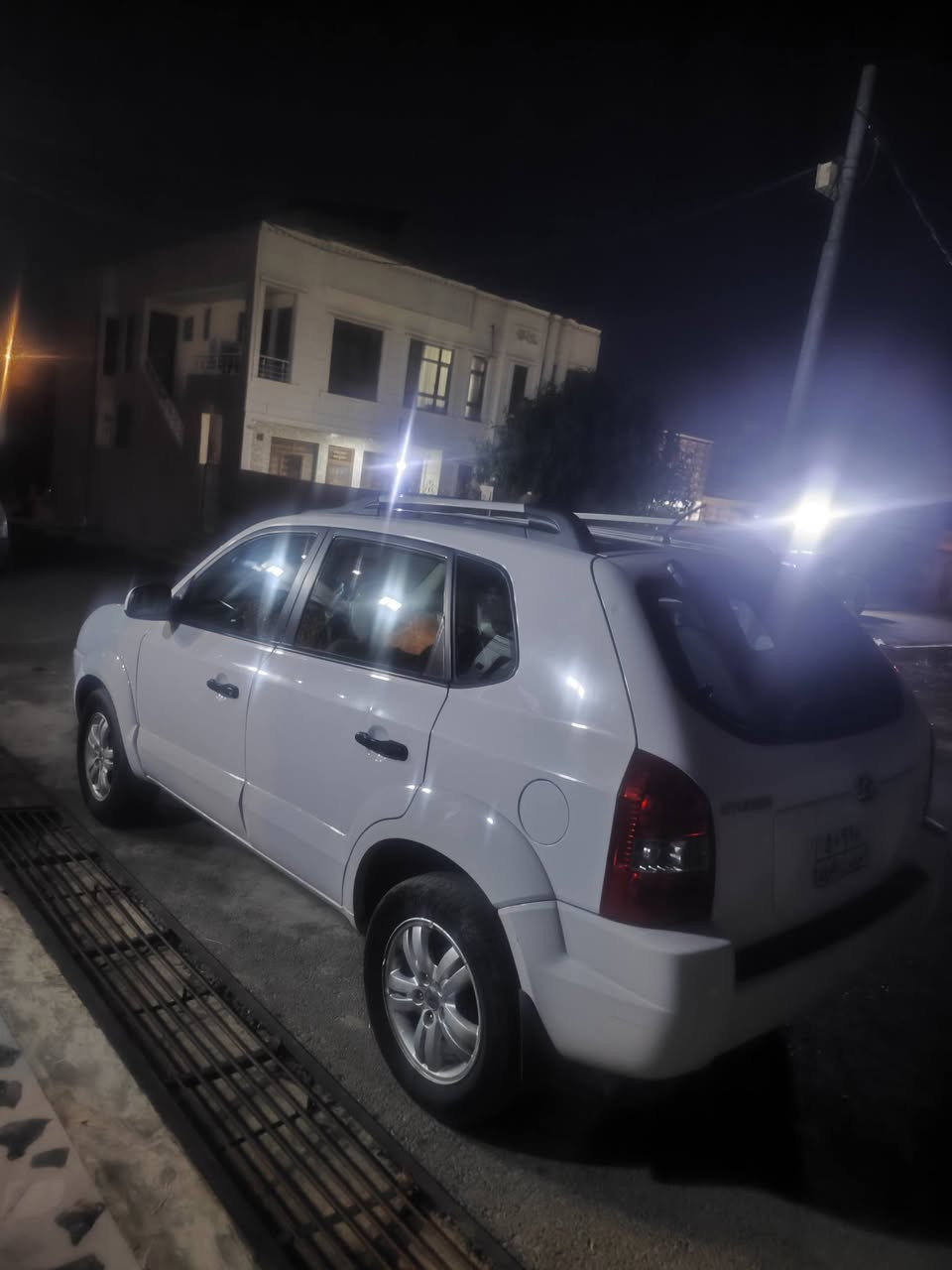 Hyundai Tucson 2008
هيونداي توسان 2008 مواصفات خلیجی اربع سلندر محرک دوش المرغوب
گیر ئوتوماتیک گێر و محرک و تحویل و تبرید بشرت ، سياره بدون مصرف 
بالنسبة صبغ السيارة ، تمت الإشارة إلى صبغ السيارة في الصور 
مكان السيارة زاخو 
سعر 80 ورقه و شوي مجال 
***********

