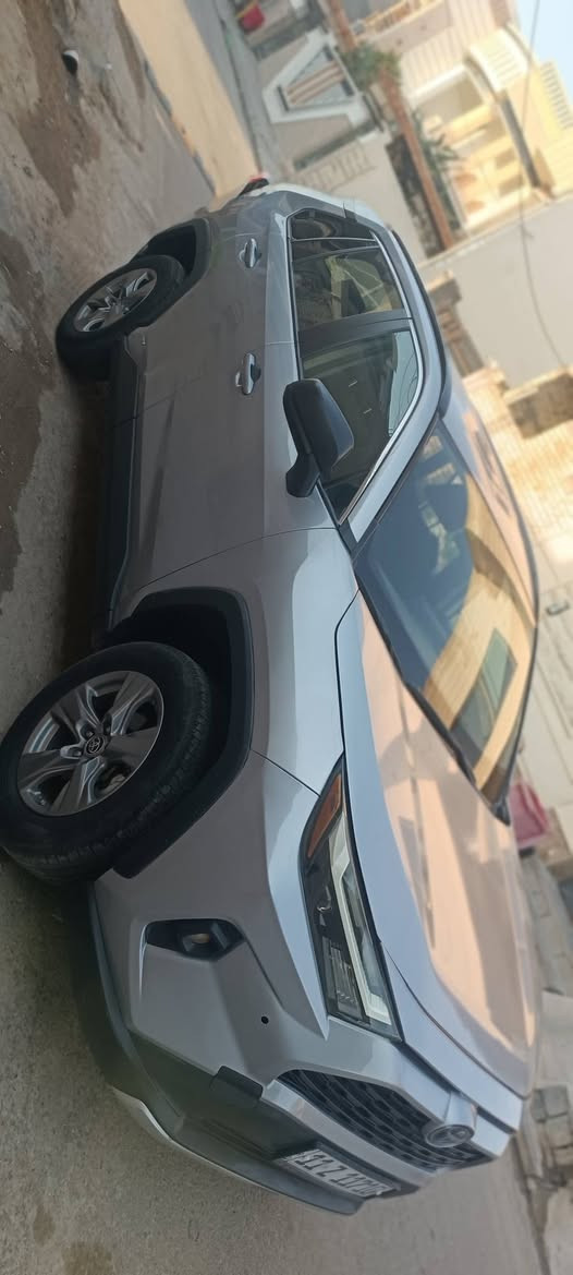 السلام عليكم   
اللهم صل على محمد  

 مTOYOTA  امريكي 2024
  
   شرط التحويل رقم بغداد دولي دولي
 
محرك 4 سلندر     2500 هايبرد
   

 السياره   بيها فقط البنيد مبدل بلادي دوواخل نهائي مابيها 

ماشيه 63 كيلو اخت الزيرو 
 مخمل على وضع الشركه 
 السياره كلش نضيفه 
  تبريد منضومه كلها ع  
    
تجي تفحص وتقتنع واني حاضر 
        
العنوان الانبار الفلوجه 
 …السعر 205 بيها مجال حك الجيه 
 
 الشراي يتصل📞 وحياكم الله  اخوتي‏
***********
***********
