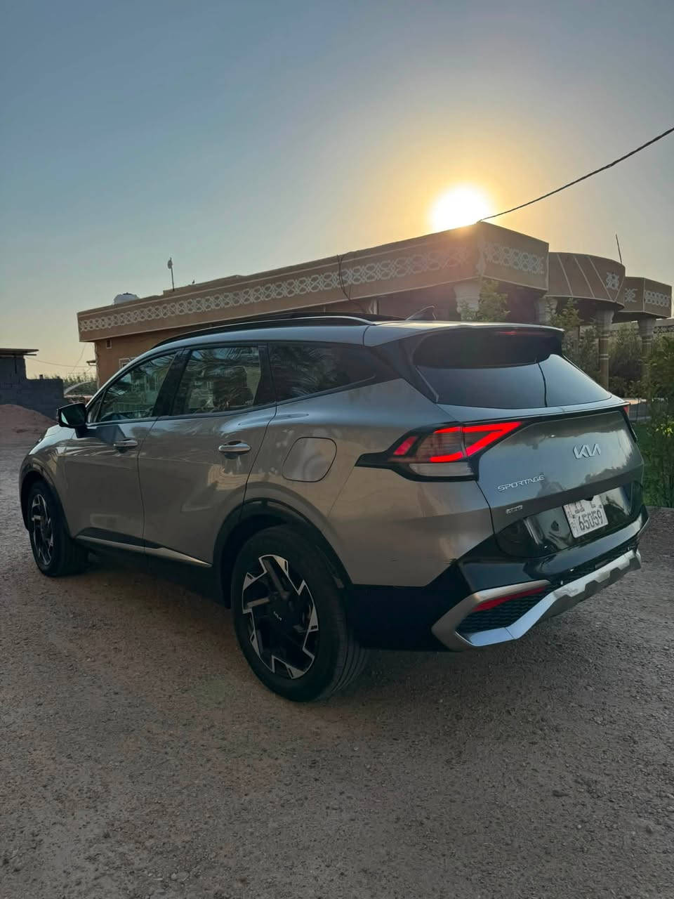 KIA SPORTAGE PLUG-IN  HYBRID SX 2024

📍السياره موجوده في بغداد للتواصل  ***********

كيا سبورتج  هايبرد + بلكن SX 2024 برستيج 

المسافة المقطوعه 45940mi

اللون .سلفر 

محرك. 1600 تيربو هايبرد 

الموديل 2024

مرقم بغداد 

                  ======= الاضافات👇👇 ======

  

فتحة بانوراما 

شاشة كبيره نفكيشن 

رادار امامي

 مانع تصادم

مانع انزلاق 

تحديد مسرب .

نقطة عمياء .

تصحيح مسار 

بصمه تشغيل 

بصمه ابواب 

كاميرا خلفيه 

كاميرا عداد 5 

كاميرا 360

طارة مدفية 

تشغيل عن بعد سياره 

كراسي مدفية + مبرد 

كراسي كهرباء عداد 2 

كراسي جلد 

كراسي ذاكره 

كراسي 5 راكب 

مثبت سرعة

تحكم ستيرن

شاحن وايرلس

هاند بريك كهربائي

حساسات خلفيه + اماميه 

حساسات مانع تجاوز 

ويل قياس 19

دفع رباعي 

باب خلفي كهرباء 

اضويه امامي زنون LED

اضويه خلفيه LED

كشافات LED

دفع رباعي 4X4

نظام GPS+خرائط 

كندشن مركزي امامي او خلفي 

وبلوتوث 

مدخل USB+ AUX

تحريك السيارة عن طريق البصمة 

🚗🚗حادث السياره كما موضح في الصور 🚗🚗

للتواصل /***********
