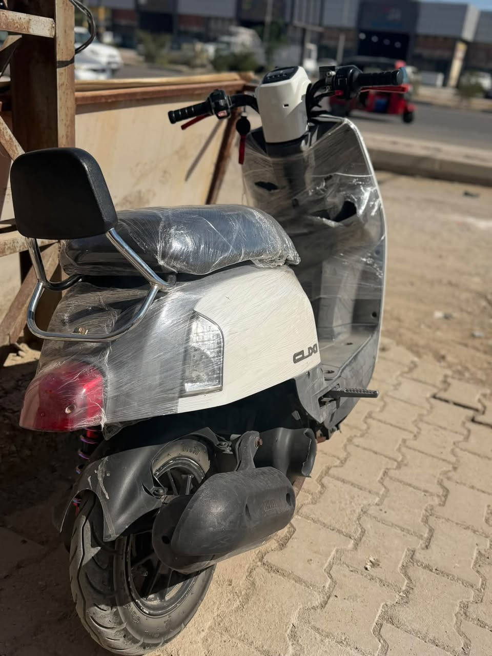 بوليسي • ٢٠٠٩ • مزود بلادي