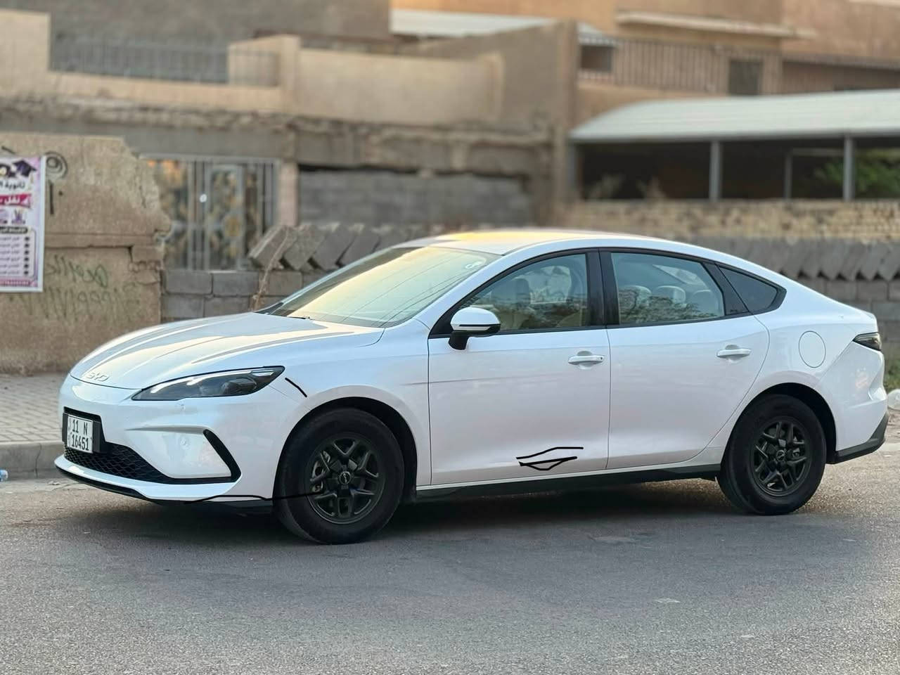 سلام عليكم
للبيع سيل 5 2025
ماشيه 27 
بيها صبغ بين باب وجاملغ لخلفي مائشر عليه 
وبيها بارد مائشر عليه 
رقم بغداد بسمي 
ارضيه مغلفه 
***********
بغداد حي الجهاد 
سعر 18400
