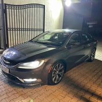 للبيع كرايسلر c200 فول عدى السلايد رقم بغداد انكليزي محرك ٣٦٠٠ كراسي ك...