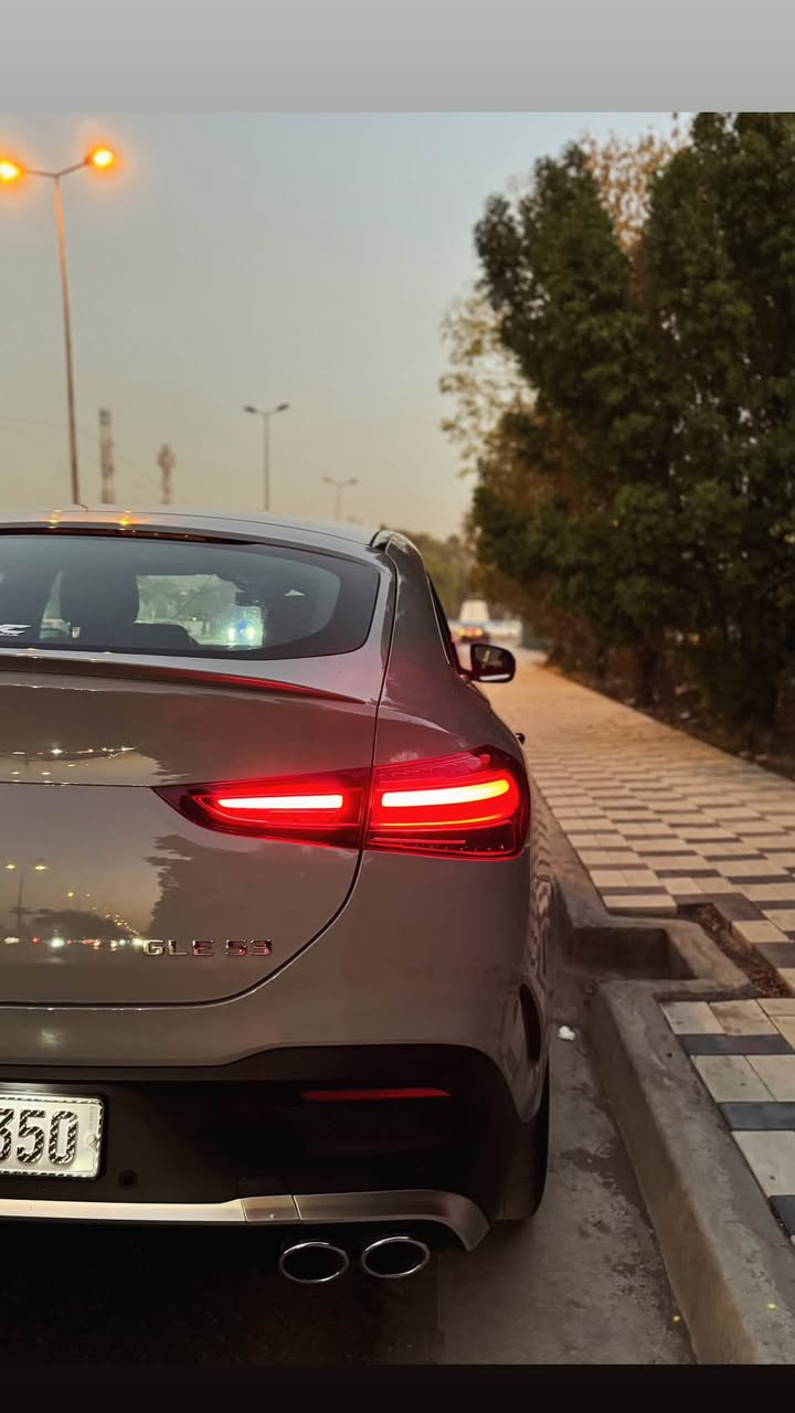 مارسدس بينز gle 53 موديل 2025 زيرو 
ماشيه فقط 5 وكاله BCM خاضعه للصيانه 
رقم بغداد كفاله عامه بلون مميز .... ✨🫰

فول مواصفات 1/1 
بانوراما 
بصمه 
جكات 
داتا شو 
بيبان شفط 
شاشات 
كامرات 5 
نقطه توقف 
رادار حساس 
كراسي كهرباء
تدفئه تبريد 
ستيرن AMG 
بيها مواصفات هواي 
---------------------------------------
📍موقع سياره بغداد ترهم بيع ومراوس للجناي
الهاتف : ***********
