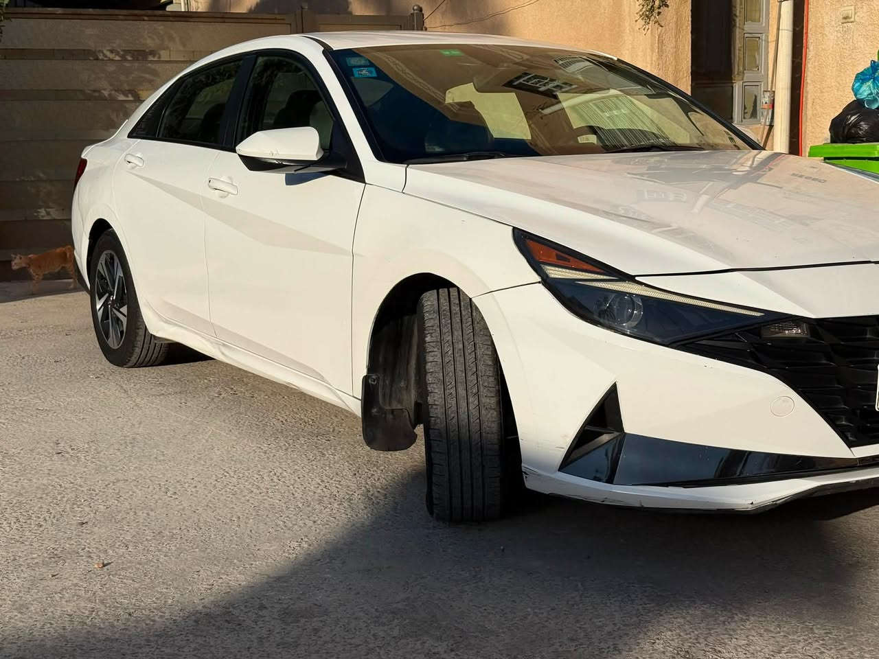 السلام عليكم النترا موديل 2022 وارد امريكي هايبرد الحادث الجاملغ الامامي صبغ +الجاملغ الخلفي ربع صبغ ماشيه 69 الف  
السياره كلش حلوه و نضيفه 
مواصفات
داخل لونين 
اوتو لايت 
نقطه عمياء 
قياده آلية
رادار امامي
رادار جانبي 
رادار خلفي 
تدفئه كشنات 
هندبريك بصمه 
ثلاث وضعيات قياده 
تحديد مسار 
مثبت سرعه 
مانع انزلاق 
جنطه ذكيه تفتح عند الاقتراب
ابل كار بلي 
اندرود اوتو
و باقي المواصفات مال هايبرد معروفه
السياره كلش حلوه و احله من الصور 
السياره بسمي 
السعر 140ورقه و بيها مجال 
مكاني بغداد العامريه 
الهاتف ***********
