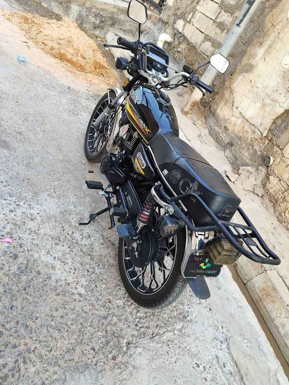 دراجه للبيع موديل 24 كفاله عامه السعر 800 التواصل ***********
