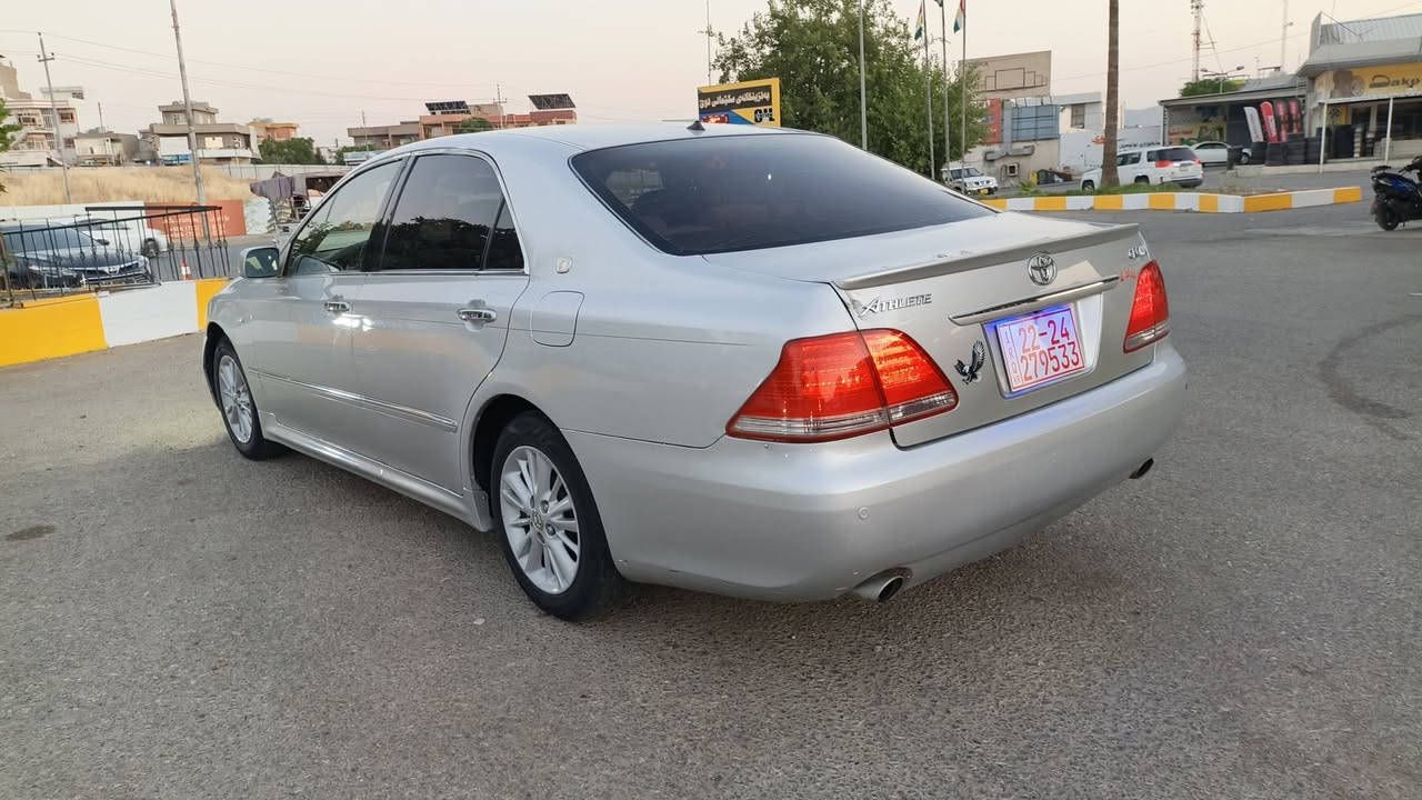 شاهينه براوه سپۆت  ٢٠٠٥ ناو کرێم ساج زەرد ٣ دوگمە✅️✅️
سپۆرت 182 هەڵمی نیە تبرید لە شوێن خۆی

مه كينه ي ١٨٢ گەورە. بە گەورە  سە یارە کە سفرە ✅️

سپۆرتە سەیارەکە  کوشن سپۆرت و عەزەڵە 

تایە ی تازو یە و چال و شوختي نيه سقفي شوشەیە 
خاڵی پێوە نیە  ✅

جامی ️ هە لگیراوە برێکی بە ستراوە سەیارە کە به

 گشتي جوان و پاکە دوکە ڵی  نیە ساجی نە شکاوە✅️ 

45  گەلا و مجالی برایانە ***********  سلێمانی
