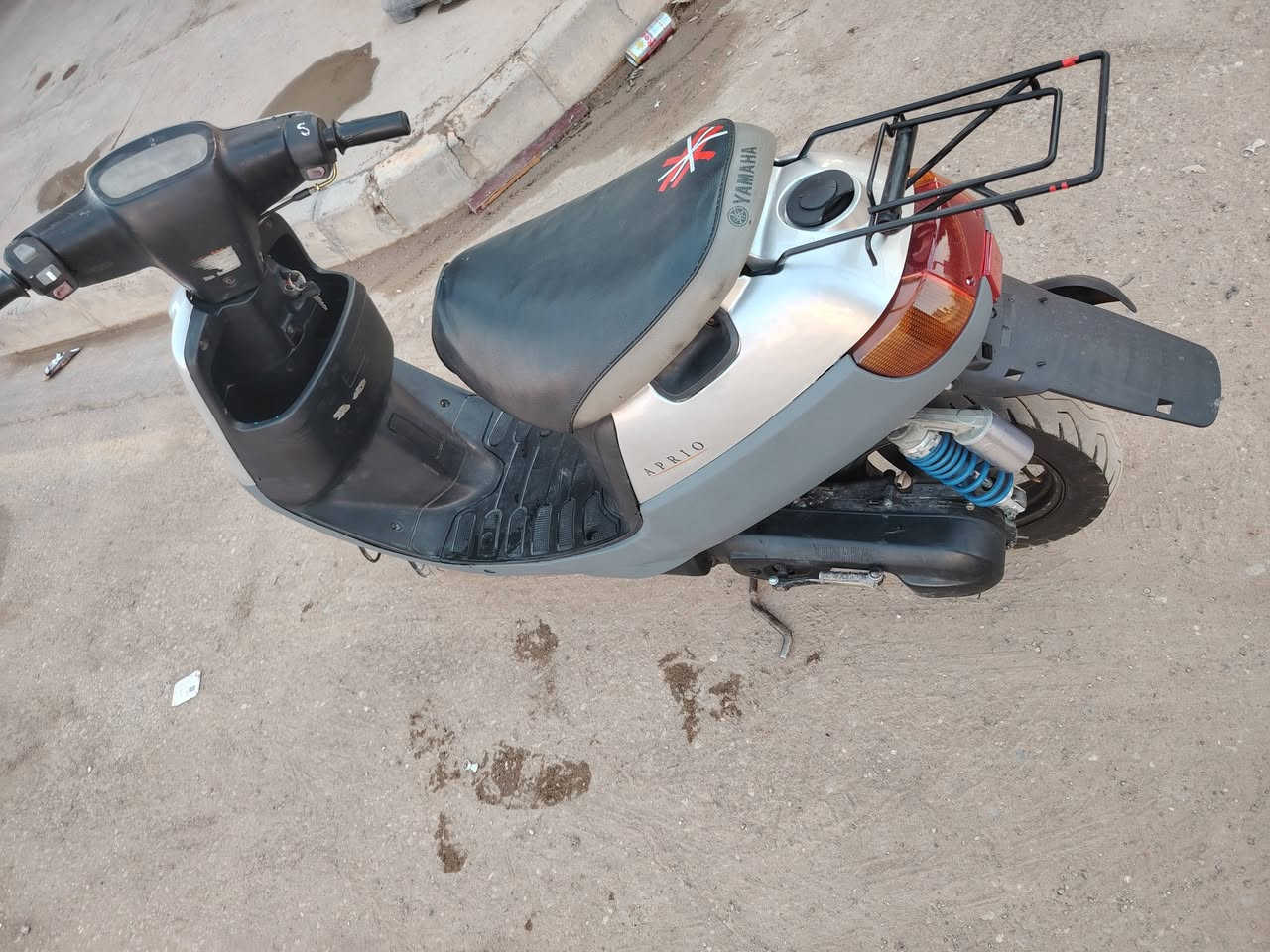السلام عليكم شباب ماطور موضح مثل ما بالصوره وبعد انظف السعر 380 مكينه ما مفتوحه شرايه خابر***********
