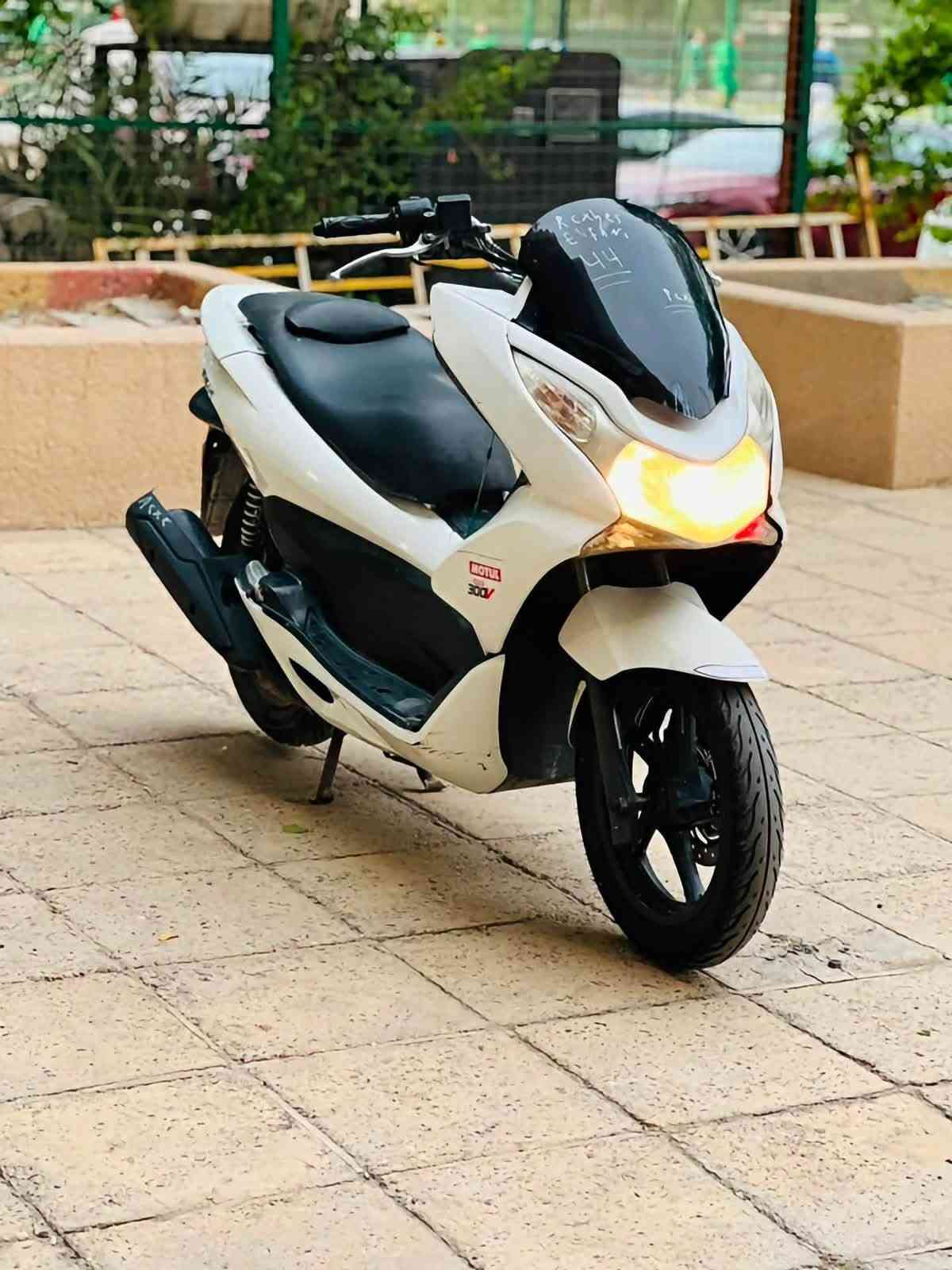 PCX • جيل اول • كلچ تعبان