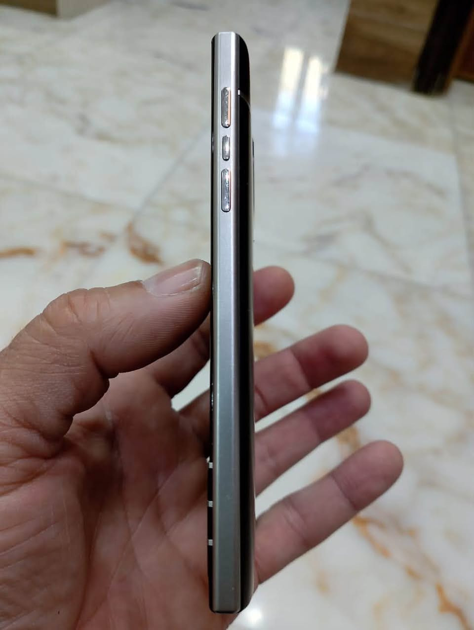 بلاك بيري باسبورد BlackBerry Passport
الجهاز شبه جديد غير مستخدم 
مع كامل الملحقات الاصلية وحتى الكاتلوك
السعر : 500 الف
مكاني بغداد - للتواصل خاص او *********** واتساب
