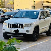 جيب لاريدوا ((خليجي موديل ٢٠١٣)))  شمالي فول لنهايه بيها قطعتين رش فقط...