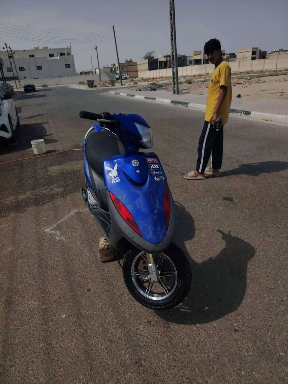 ماكس عدلة • ختم واحد • تزويد