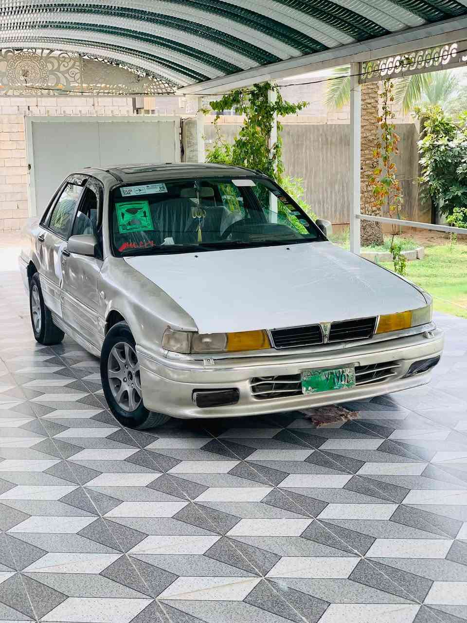 السلام عليكم
للبيع اعتذر عن الااقساط  والوعده 
فقط ميستبوشي كلنت موديل 1994 رقم نينوى فحص بيها  سنويه خضره وبيها وكاله بس صاحبها ماندله ابيع واقع حال اتكفل سرقه وطلبه 

 كير عادي سياره نضيفه بمعنى الكلمه 
مصبوغه بدون ضرر بدون اخياس 

كير محرك شرط 
محرك 1800 ✈️
صدر امامي خلفي جديد 🆕 
تخم تاير ٧٥ % 
كهربائيات كلها شغاله 
لايت عالي ناصي فول 
بك لايت  اشاير LED
ابطاين جدد 🆕 
مسجل شغال 
سنتر لوك 
كشرها نضيف 
داخلها كله جديد 🆕 
باور  شغال 
كيج بانزين شغال 
رون كيلو متر. شغال 
اناره دشبول كلها شغاله 
جام  جوبي كله شغال. 

سياره جاهزه ونضيفه بدون نقص 
اترايك وين مايعجبك اطلع 

السعر. 18 وبيها مجال قليل حك جيتك فقط 

مكان السياره 
صلاح الدين 
الضلوعيه   

الشراي يتصل. ***********
