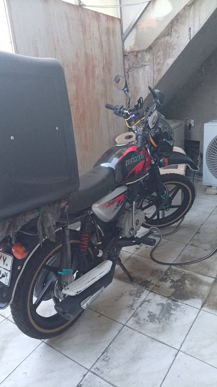 اسلام عليكم دراجه بوكسر موديل 25 مكينه مكفوله رقم اربيل عربي مستعجل عله بيعتها ٢٤٠٠ وبيها مجال ***********
