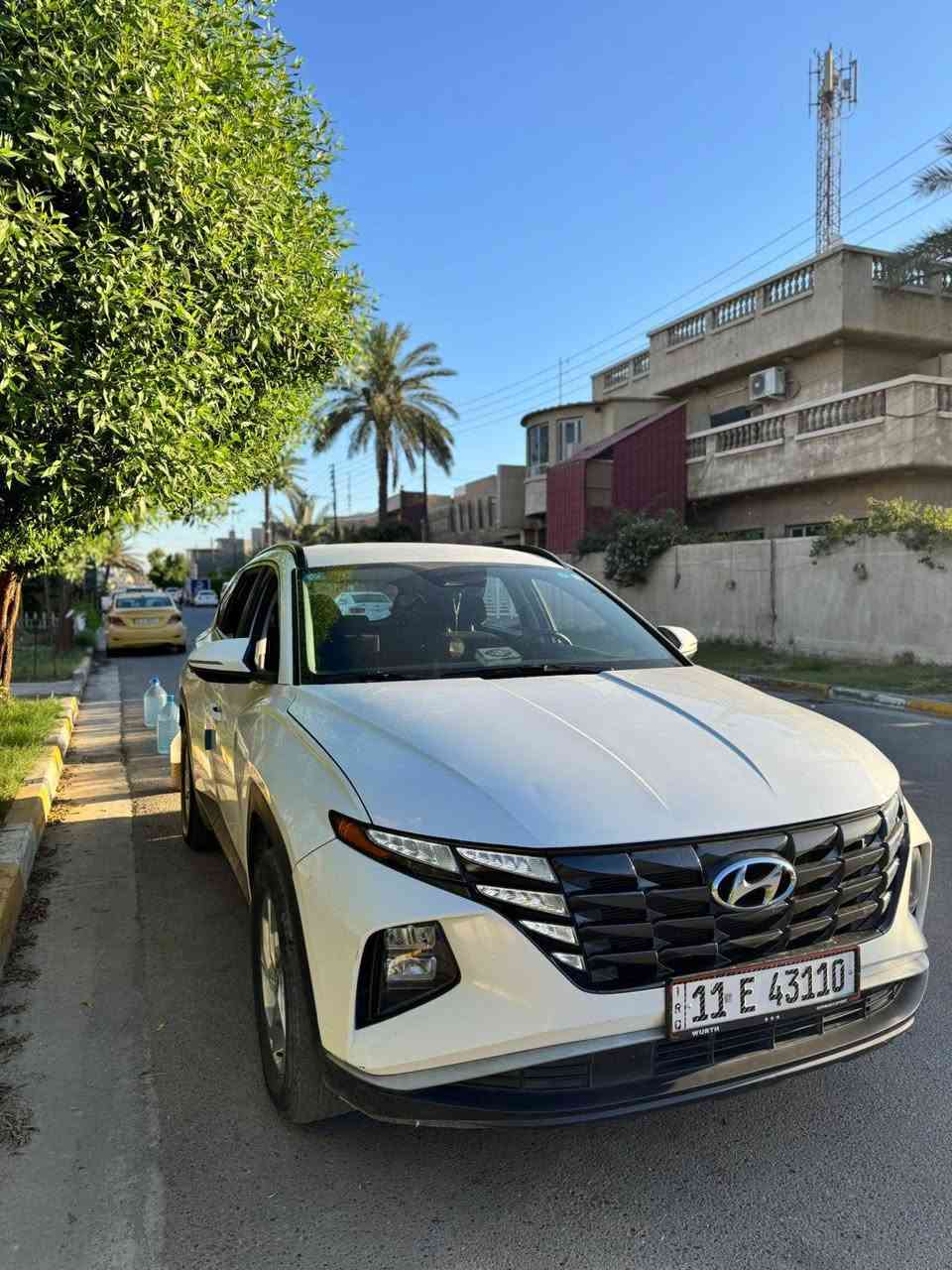 للبيع اخوان 
توسان2022وارد امريكي مرقم بغداد تحويل مباشر السيارة نص فول محرك2500 GDI حدادية تبريد كلة مكفول صور لحادث ضمن الصور جاملغ وباب بدون دواخل ولاارباك السعر170وبيها مجاال للستفسار***********مكان السيارة بغداد /الغزالية
