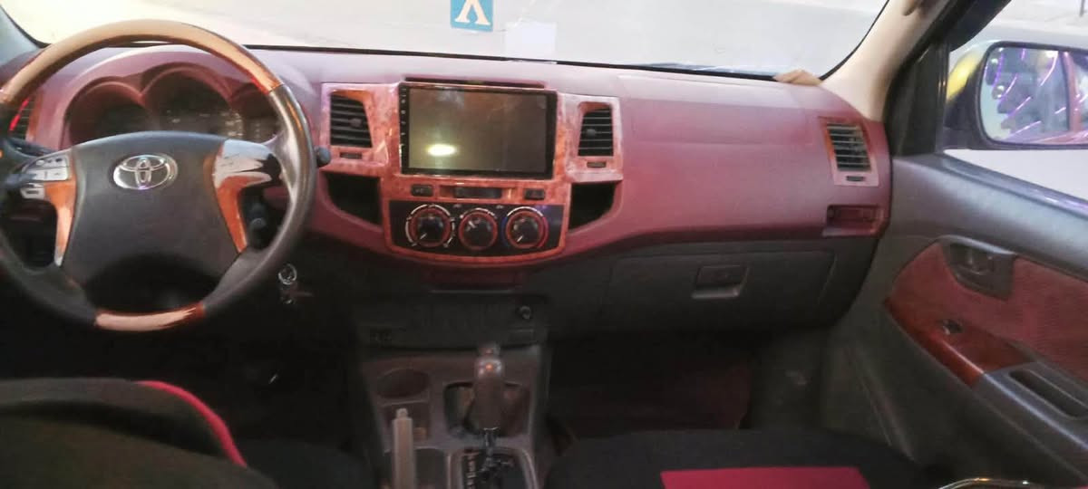 Toyota Hilux 2013

تويوتا هايلوكس ٢٠١٣ ئوتوماتيك 

وكالة خليجية شركة سيد نهرو

سعر 185بيةمجال 

مكينة ٤سلندر حجم ٢.٧لتر تنفس طبيعي

ماشية 200كيلومتر و بحالة ممتازة 

السيارة بدون صبغ و مكفولة جديدة بعد

بية ثلاث مكانات تعديل بارد BDR

السيارة كلش حلوة و نظيفة 

السيارة رقم أربيل الدولي سنوية جديدة

مكفولة من كير و محرك و كهربائيات

و ب سعر(185)ورقة و بيها مجال

مكان السيارةكركوك

*********** كركوك, العراق
