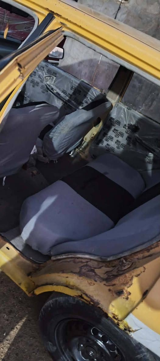 سياره للبيع مكانه كربلاء السعر 10 اوراق بها مجال ***********
