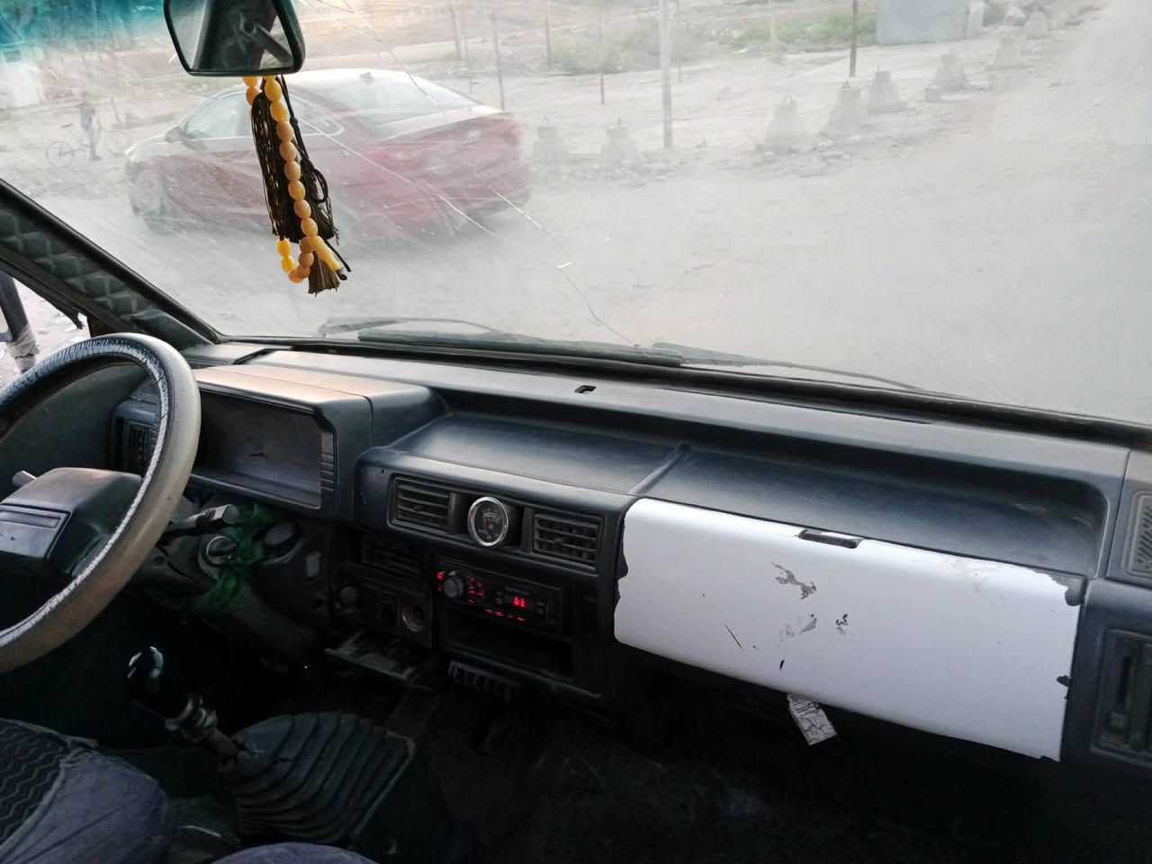 سلام عليكم كيا البيع موديل 94 سنويه صاقطه بل 19 مامطلوبه غرامات سياره كشره حلو دواخله حلوه بيه بخار بيعك كايمه المكان القاسم سعر 12 رقم ***********
