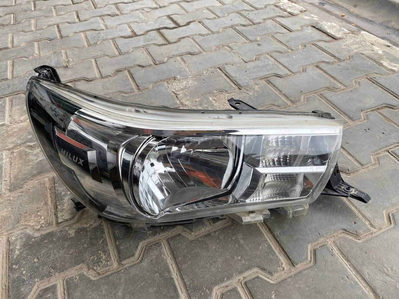 تحية طيبة ….
لايت سنتافي 2011 خليجي حاويه ايسر 145 الف 
لايت سنتافي 2017 لد خليجي حاويه ايمن 165 الف
لايت ريو مضلع 2015 خليجي حاويه ايسر 55 الف 
لايت سبورتج 2009 خليجي حاويه ايسر 35 الف 
لايت هايلوكس 2022 اصلي ياباني ايمن 80 الف
غلاف لايت اوبتما 2013 اصلي حاويه ايسر 25 الف 
بروجكتر سبورتج 2015 اصلي حاويه ايسر 25 الف 
فلينه النترا مضلع فارغه تفصيخ 15 الف 
اشاره مرايه توسان 2018 اصلي تفصيخ 20 الف
كفر مرايه توسان 2020 لون سلفر 20 الف  
جميع انواع الكلوبات اصلي تفصيخ الواحد 5 الف 
جميع انواع قبق لايت سيارات تفصيخ الواحد 5 الف
جميع انواع قواعد دبل اشاره التك ب5 الدبل 10
عنوان
كوت حي صناعي بلوك ثاني من جها صناعه
***********

