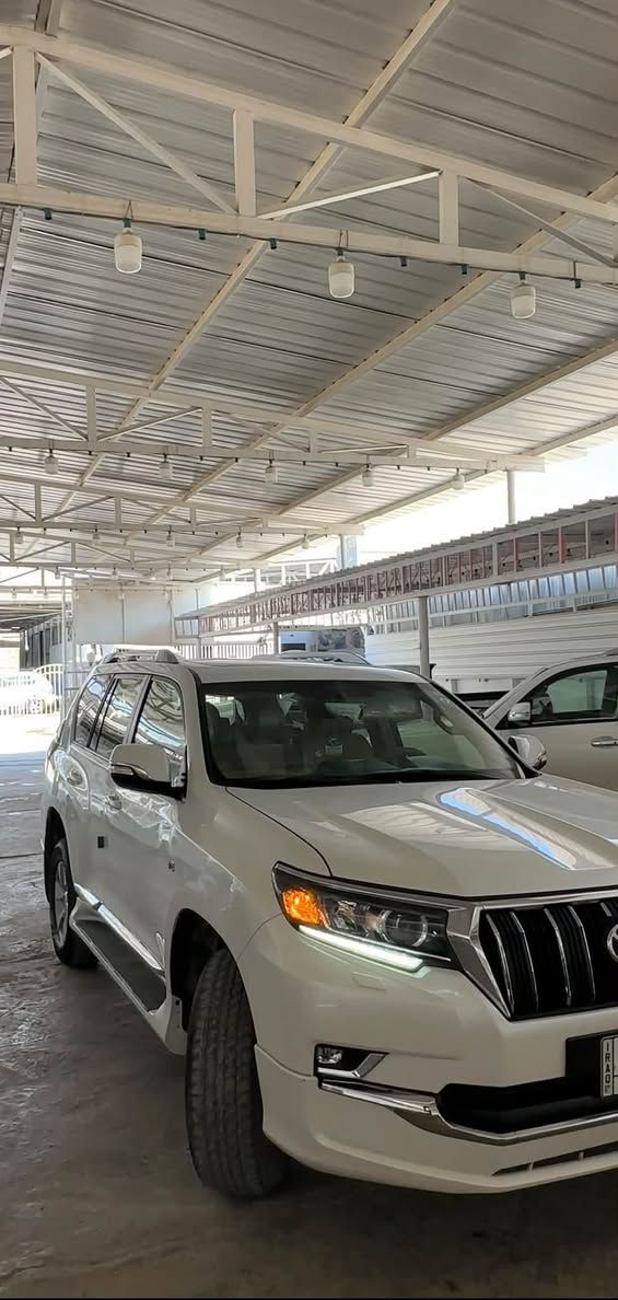🚙 تويوتا برادو TX.L
📅 موديل 2022
🔢 رقم بغداد
🛣️ ماشية 89 ألف كم

✨ المواصفات:
• فئة TX.L
• دفع رباعي 4×4
• قير أوتوماتيك 6 سرعات
• 7 ركاب
• محرك بنزين
• تكييف أمامي وخلفي
• مقاعد مريحة
• سكان جلد وتحكمات
• دخول ذكي وتشغيل بصمة/زر حسب التجهيز
• تحكمات بالسكان
• كاميرا خلفية وحساسات حسب التجهيز
• جنوط ألمنيوم
• عتبات جانبية
• مرايا كهربائية
• مثبت سرعة
• أنظمة ثبات وتحكم بالجر
• دبل للطرق الوعرة

📍 مكان :  النجف الأشرف
للتواصل اكثر : 
📞 ***********
