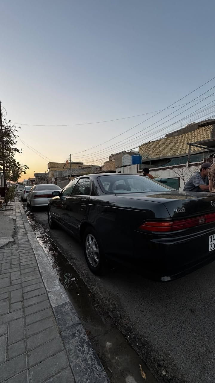 مارك ١٩٩٣ للبيع
سيارة مكفولة من الكص ونقل جثه 
بيهه ضربه بالچاملق الخلفي الأيمن مصبوغه عام جماليه 
تبريد شغال مكينه ((ونجي)) 
ما ناقصها شي 
سنويه بأسمي شرط المداور وبيهه هزه كامله 
مكاني البصره/ القبلة 
رقم السيارة بصره 

رقمي ***********
موجود واتساب 

السعر 69 وبيهه مجال بسيط
