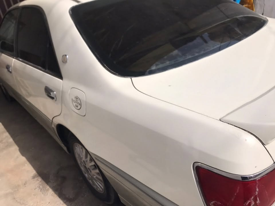 السلام عليكم ملكه ادوات كصه جنطه 

سياره جاهزه للاخير كير ومكينه حداديه تبريد تخم تاير اي نقص مابيه السعر ٢٨ وبيه مجال اتصال ع رقم تلفون العنوان ديالى *********** الخط بيه واتساب
