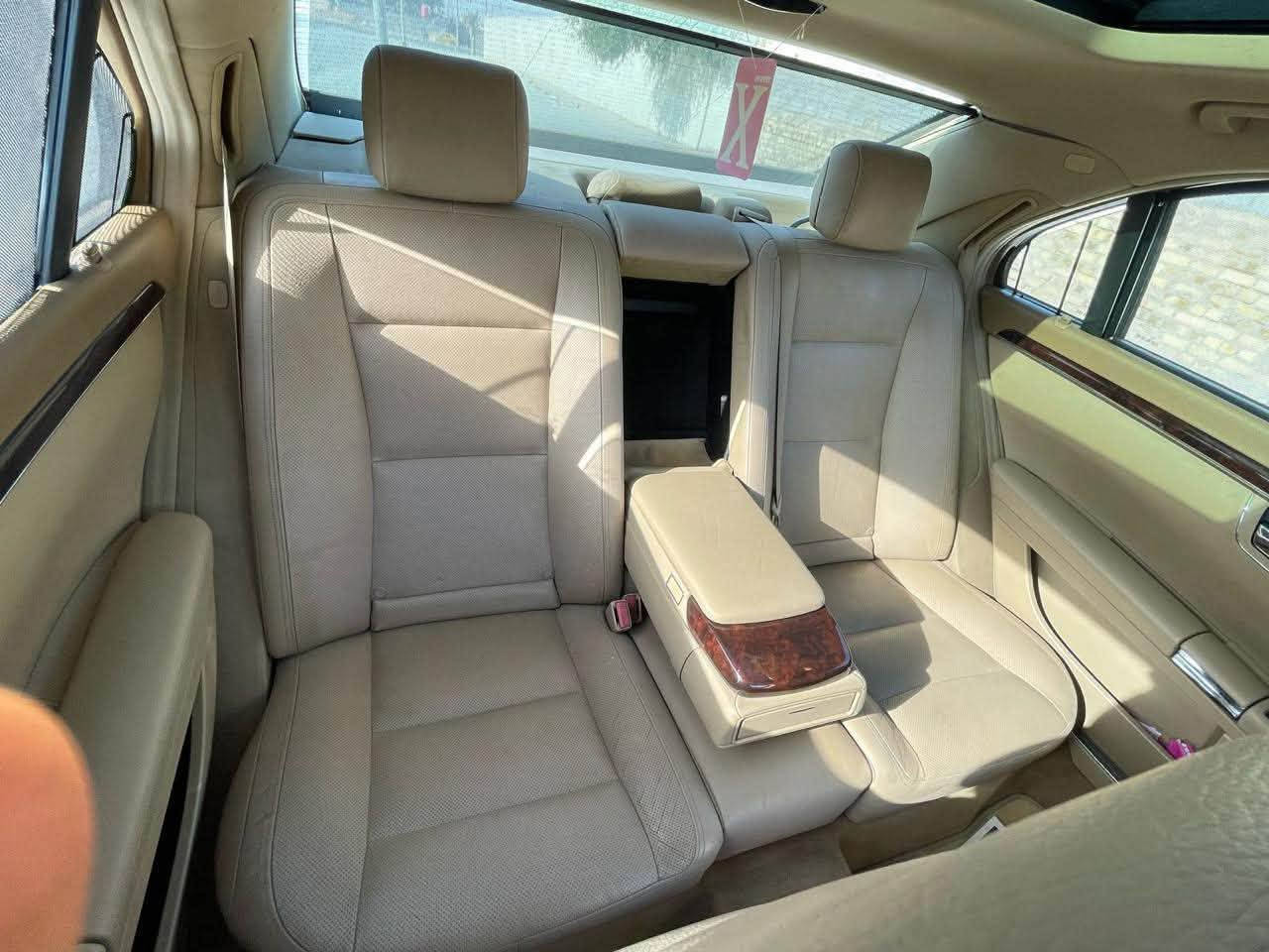 #مـارسـيـدس  اس كـلاس S350
#مـــوديـــــــل / 2012

#خـيـلـجـيــة 

#عــداد_الـمـسـافــة / 167 الـف 

#لــون ابيـــض مـيـتـاليــك الـداخــل مـشـمـشي
________________________

🔥 ثلاجة خلفية  
🔥هيدروليك ( صعود تخفيض السيارة)
🔥بانوراما 
🔥داخل بيجي Vlp 
🔥أبواب شفط 
🔥خمس بردات 
🔥محرك 6 سلندر 350s
🔥 ناظور ليلي (night vision)في الشاشة الامامية لعرض الطريق
🔥 أنارة داخلية متعددة
____________________________

علما ان ( سيارة وارد خليجي  )

محرك وگير وحدادية وكهربائيات (صفر مسج)بدون أي خلل محرك وكير مكفولات بشرط السيارة جديدة لوك..
 

السيارة صبغ فقط هلال خلفي والجاملغ الامامي بارد قليل

#الـعـنـوان / بـصرة 

#الـهــاتــــف /***********
