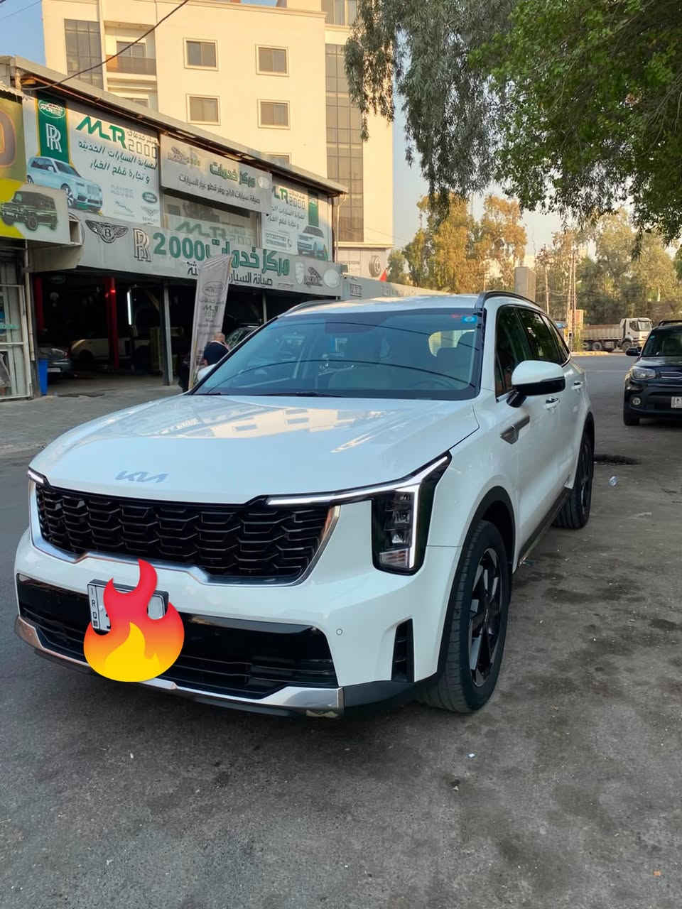 ￼ سلام عليكم Kia Santo موديل 24 ماشية 43 بيها طخة بالباب الوراء السائق على البارد تصير مو مصلحة السعر 290
***********
