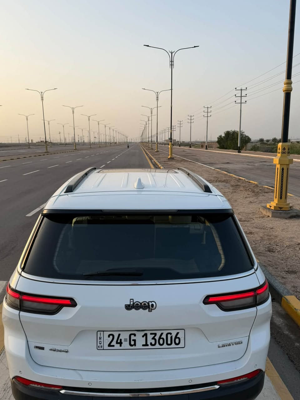 جيب لمتد 2021 خليجي jeep 
7 راكب 
مكفولة كفالة عامة
فول مواصفات
رادار امامي وجانبي
داخل ابيض
سماعات ALPINE
بنوراما 
اضائة داخلية
ماشية 68mi 
تبريد وتدفئة كشن
العنوان ميسان وبغداد 
للاستفسار ***********
السعر 31 وبيها مجال
