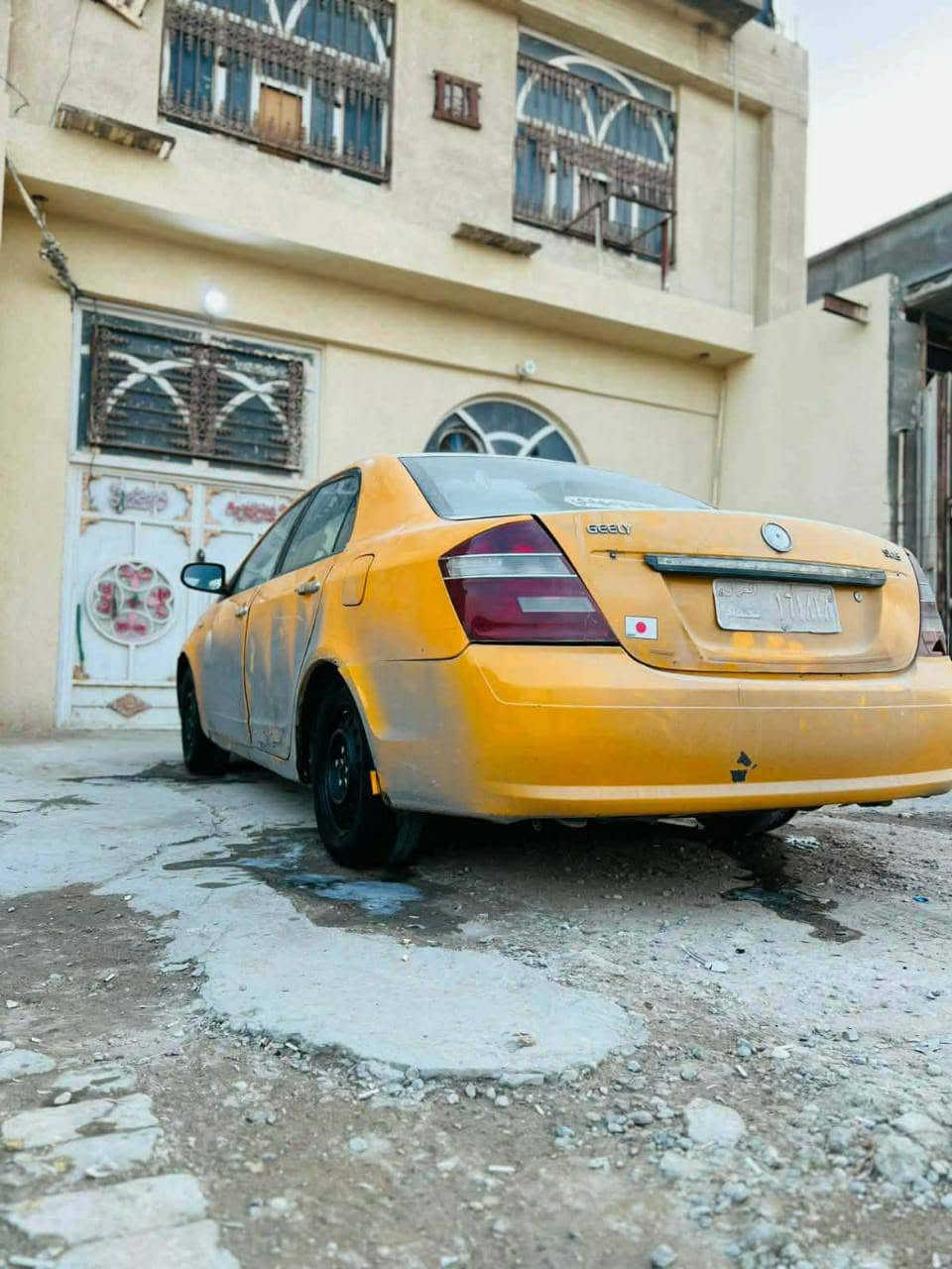 السلام عليكم جيلي موبل موديل 12 كير ومكينه كورلا نحله رقم بغداد صدامي مصفره هيئة غراميه عليه تنزل من السعر 25 وبيه مجال أو مراوس ترهم موجود واتساب بس ‏‪***********‬‏
