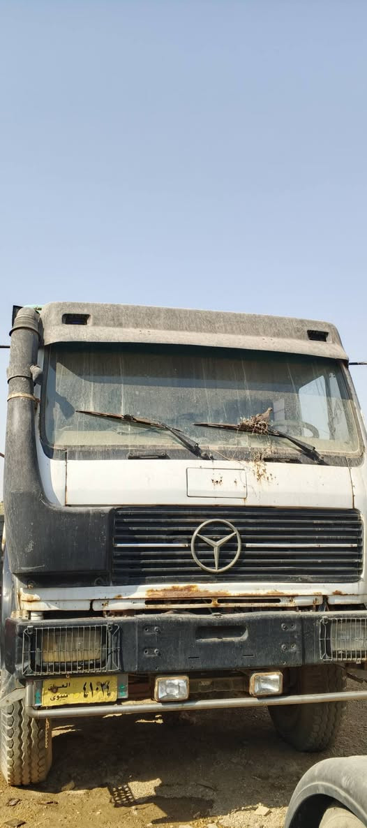 السلام عليكم للبيع موديل 75 اصل قلاب الاستفسار ***********

