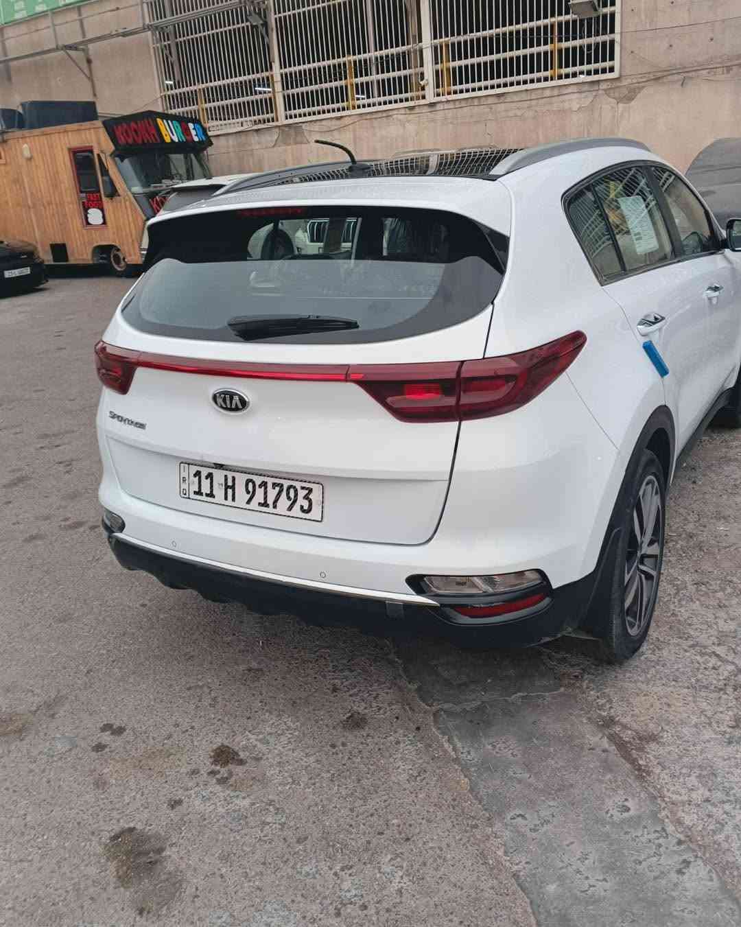 كيل سبورتج موديل 2020
السيارة خليجية محرك 2000 المرغوب 
 مكفولة السيارة من محرك او صدر

فول مواصفات الاخير ✅
 فتحة سقف بانوراما 
مري شفط حساس امامي خلفي 
بصمة عدد 2 
بسمي سنوية تحويل مباشر 
رقم جديد هزة جديدة 
بيها بارد بصيط جدا عكس باب السايق 
كشنات كهرباء تبريد تدفئة
 او تبريد امامي خلفي قطعتين 
يعني السيارة مال جناي 

سعرها 🟧 تعليق يصلك مباشرة 

عنوان السيارة بغداد
هاتف ***********
***********
