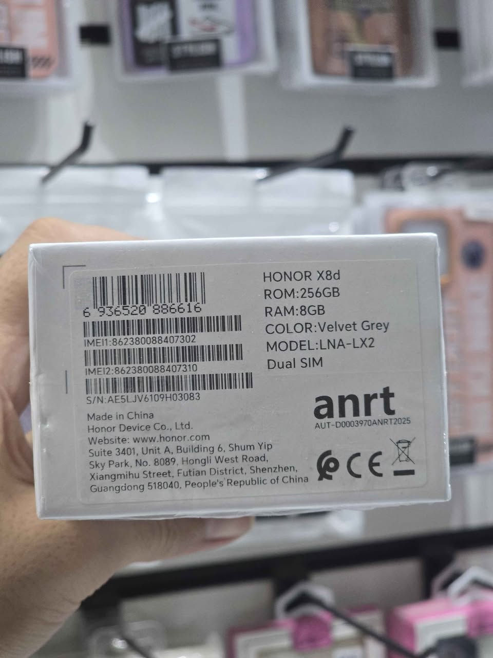 جهاز هونر x8d جديد  بضمان الوكاله 
ذاكرة التخزين الداخلية  256GB 
ذاكرة التخزين العشوائية  8GB 
       Snapdragon 6s 4G المعالج  الجيل الثاني 
كاميرا خلفية ثلاثية
كاميرا رئيسية 108 ميجابكسل (f/1.75)
كاميرا واسعة 5 ميجابكسل (f/2.2)
البطاريه  7000  ملي أمبير
للاستفسار مراسله الصفحه 
اتصال على الرقم واتساب  ***********
يتوفر توصيل مجاني لكافة المحافظات عمارة, ميسان

نص مكتوب في الصور:
- HONOR GO BEYOND HONOR X8d أناقة استثنائية • تجربة استثنائية شاشة AMOLED 6.77 بوصة 120Hz • سطوع 3000 نيت كاميرا 108MP مع AI بطارية 7000mAh شحن 45W تخزين 256GB (8+8) مكافئة 16GB RAM مقاومة الماء والغبار IP65 مقاوم للسقوط حتى 2 متر وزن 188g • سماكة 7.5mm سماعات ستيريو 300% هاتف يجمع بين القوة والجمال أداء سلس في كل لحظة جودة عالية وموثوقية تصميم أنيق وعصري أخضر سماء أسود منتصف الليل ذهبي لؤلؤي HONOR