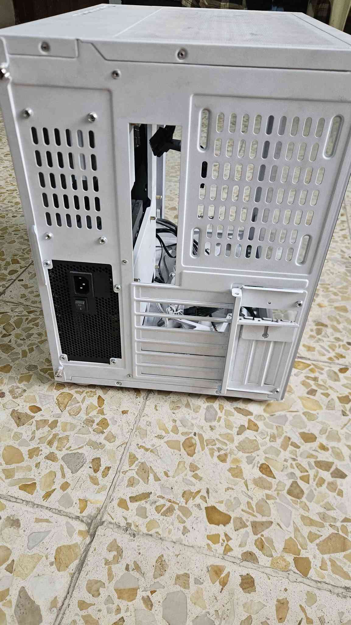 كيس ابيض • ياخذ اكبر بورد • باور 650w