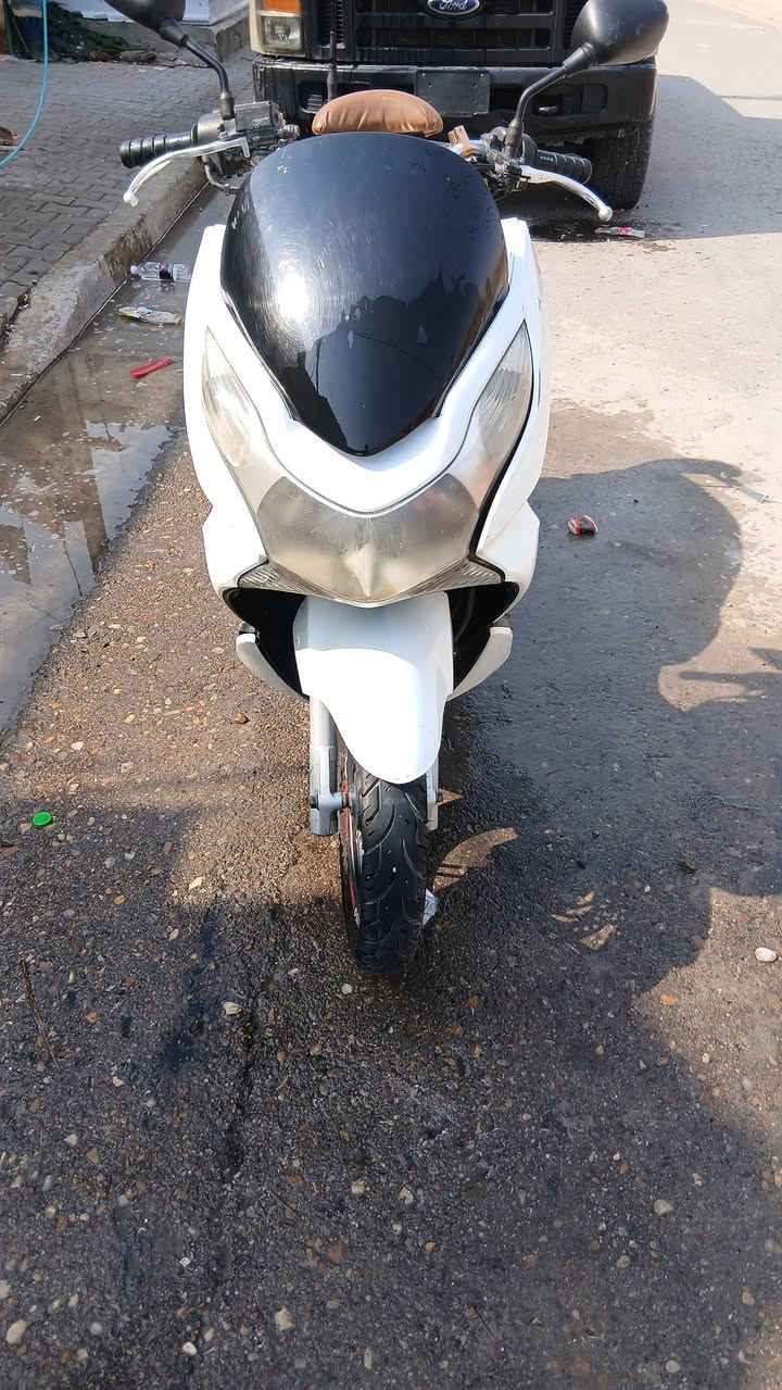 سلام علیکم دراجه بيسي اكس البيع
جيل اول السعر مليون وبيها مجال الطيبين الرقم 7730875158
