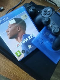 بلي 4 • ٢ جويستك • فيفا 22