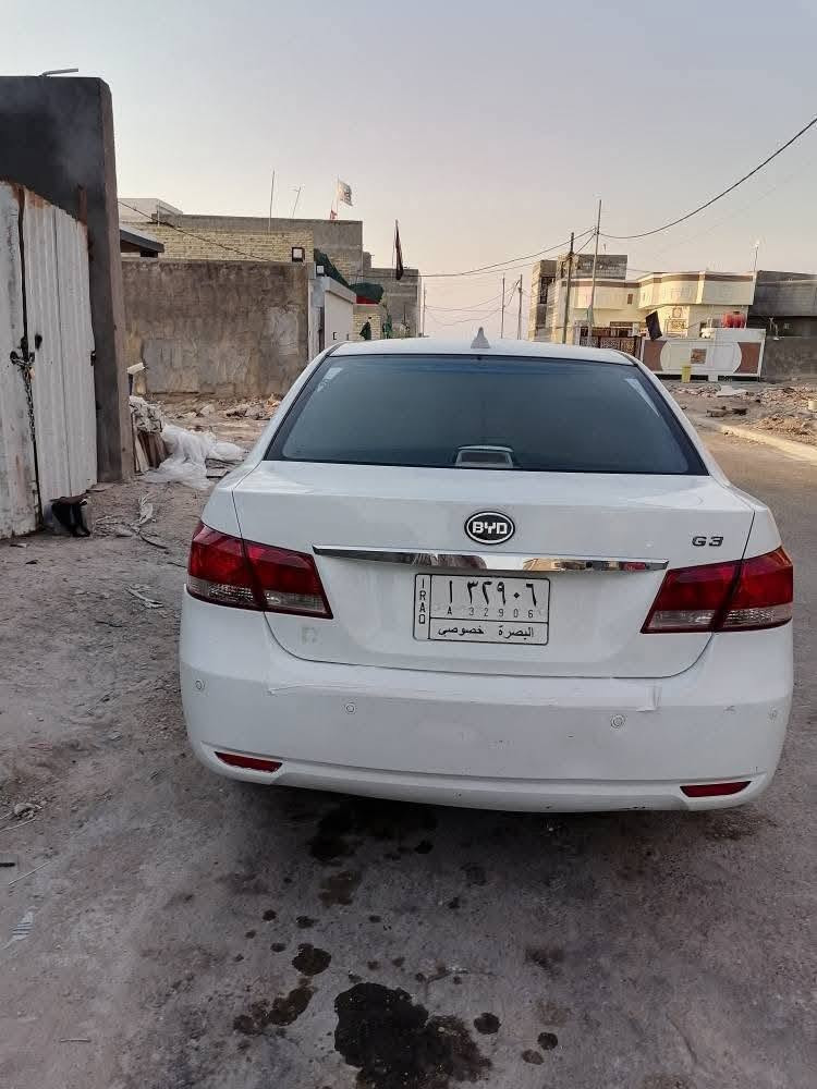 السلام عليكم بي وايدي جي ثري موديل 13 سياره نظيفه جدا مكفوله من ضربه وتبديل فقط بيه تحكيل بلطراف تبريد ثلج حداد نص عمر المحرك بي ضعف كير جديد سياره بصمات شغاله شاره ترحيب سياره كلش حلوه ونظيفه سنويه مخلصه راعيه يريد تحويل مباشر *********** سعر 44 وبيه مجال قليل دوشمه جديده دواخل جدد كهربيات كله شغاله وبلاد عنواني البصره منطقه عاليه
