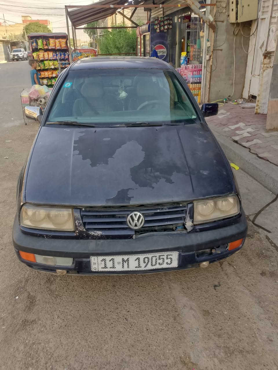 سلام عليكم 
 كولف فينتو  موديل ٩٣  محرك ٢٠٠٠  كير اوتوماتيك  سنويه ساقطه قبل ٣اشهر  هزه بعدها ما ساقطه  السياره بيها الكير بوش. ومحركها بي تنقيص  ابيعلك كير عاطل  مكانها بغداد البلديات  السعر ٣٣ وبيها مجال ***********
